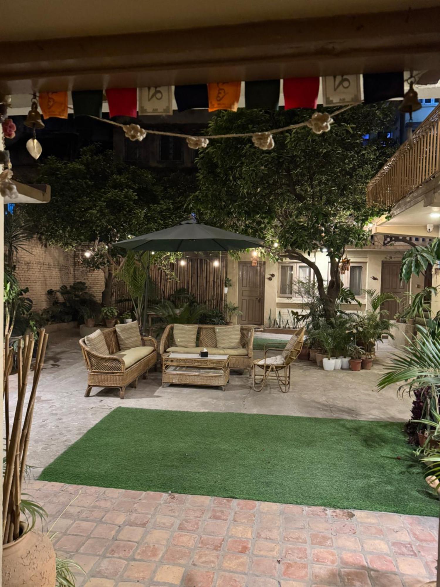 The Melo Pomelo Courtyard. Apartment กาฐมาณฑุ ภายนอก รูปภาพ